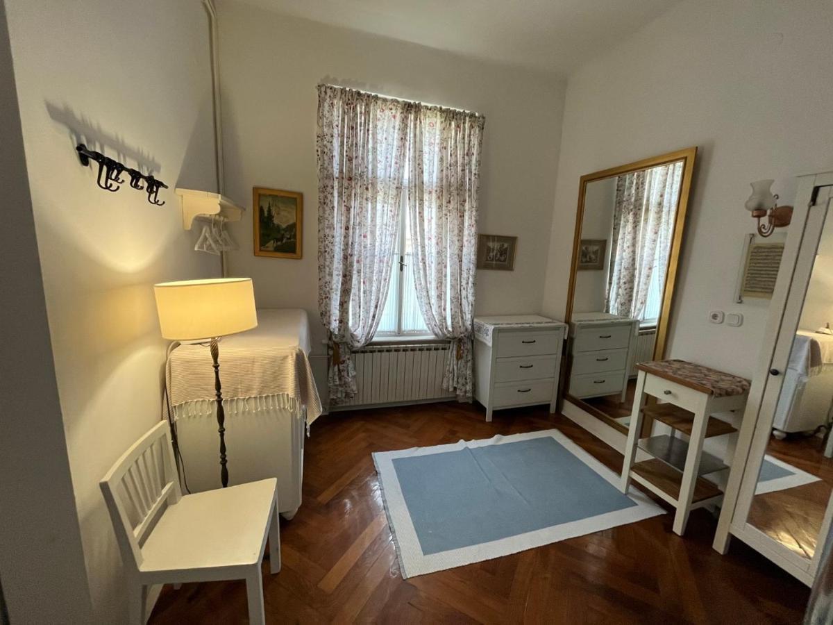 Guest House Ilicki Plac Zagreb Bagian luar foto