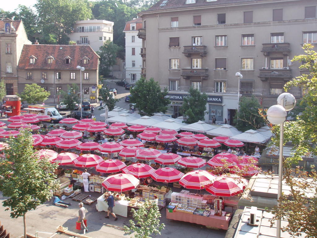 Guest House Ilicki Plac Zagreb Bagian luar foto