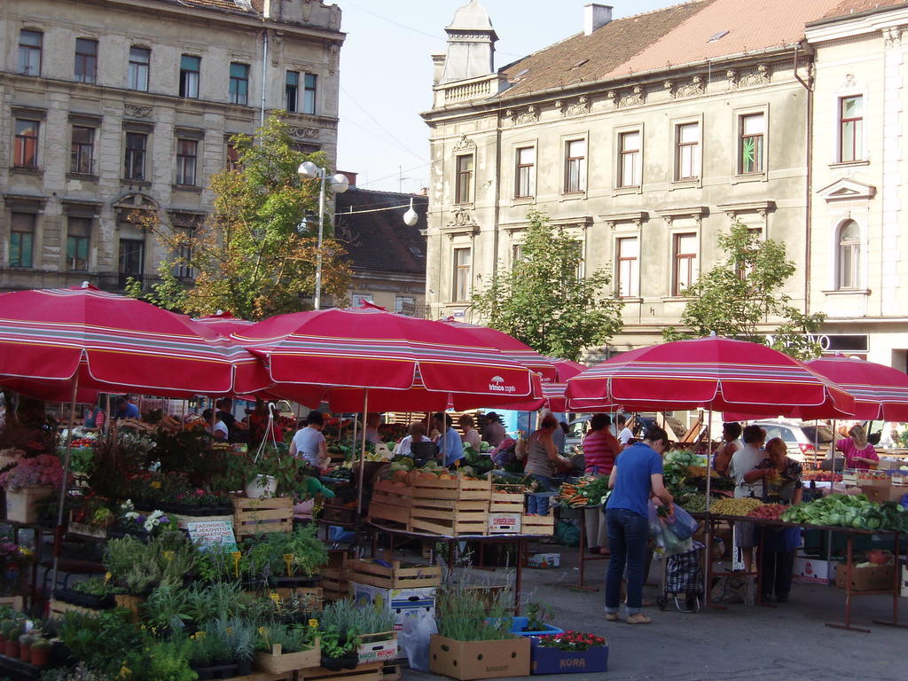 Guest House Ilicki Plac Zagreb Bagian luar foto